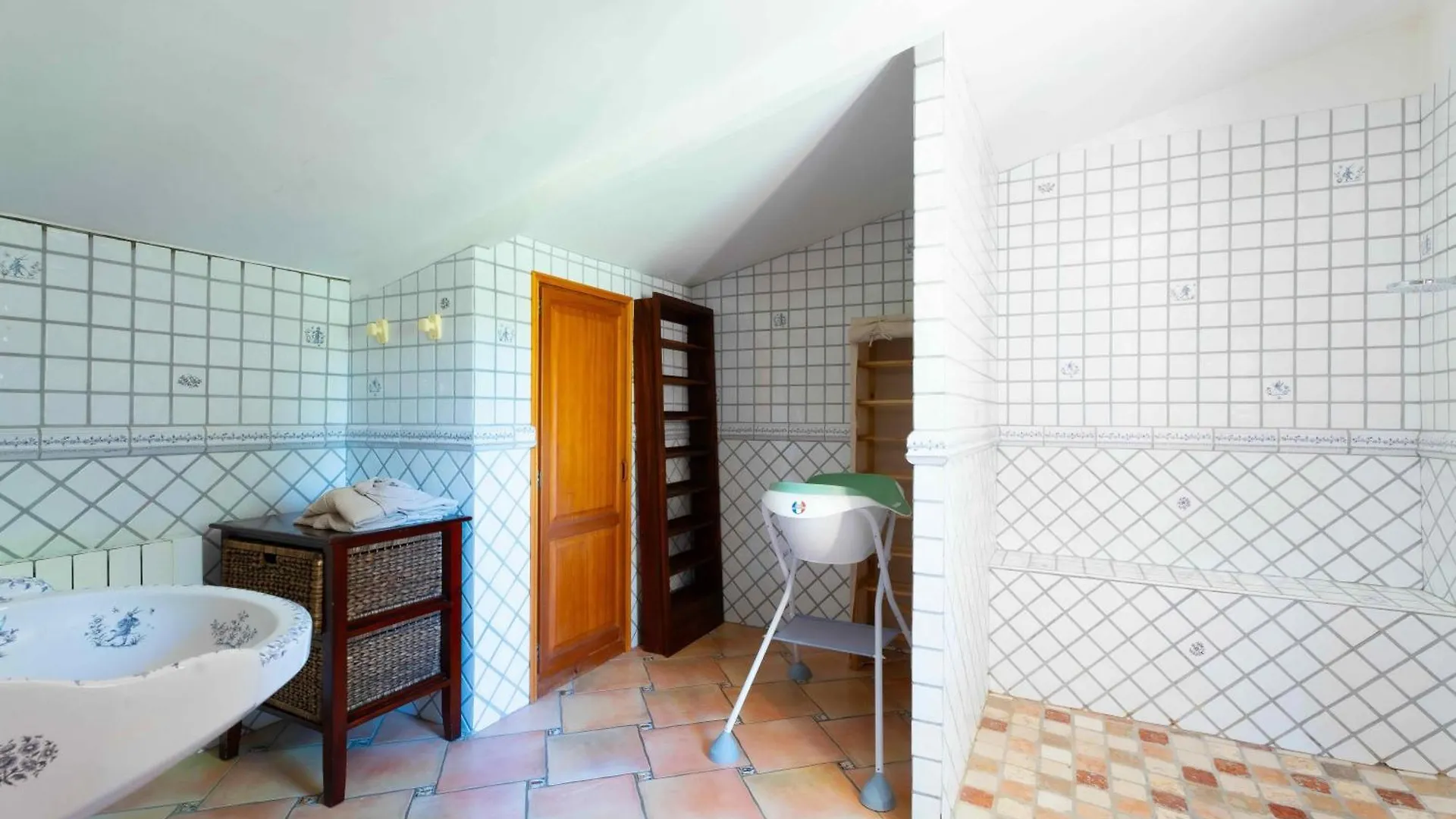 Gerendaház Le Mas Des Lys - Guest Houses Au Coeur De La Provence Dans Un Parc Paysage Avec Piscine, Sauna Et Boulodrome Grans Franciaország