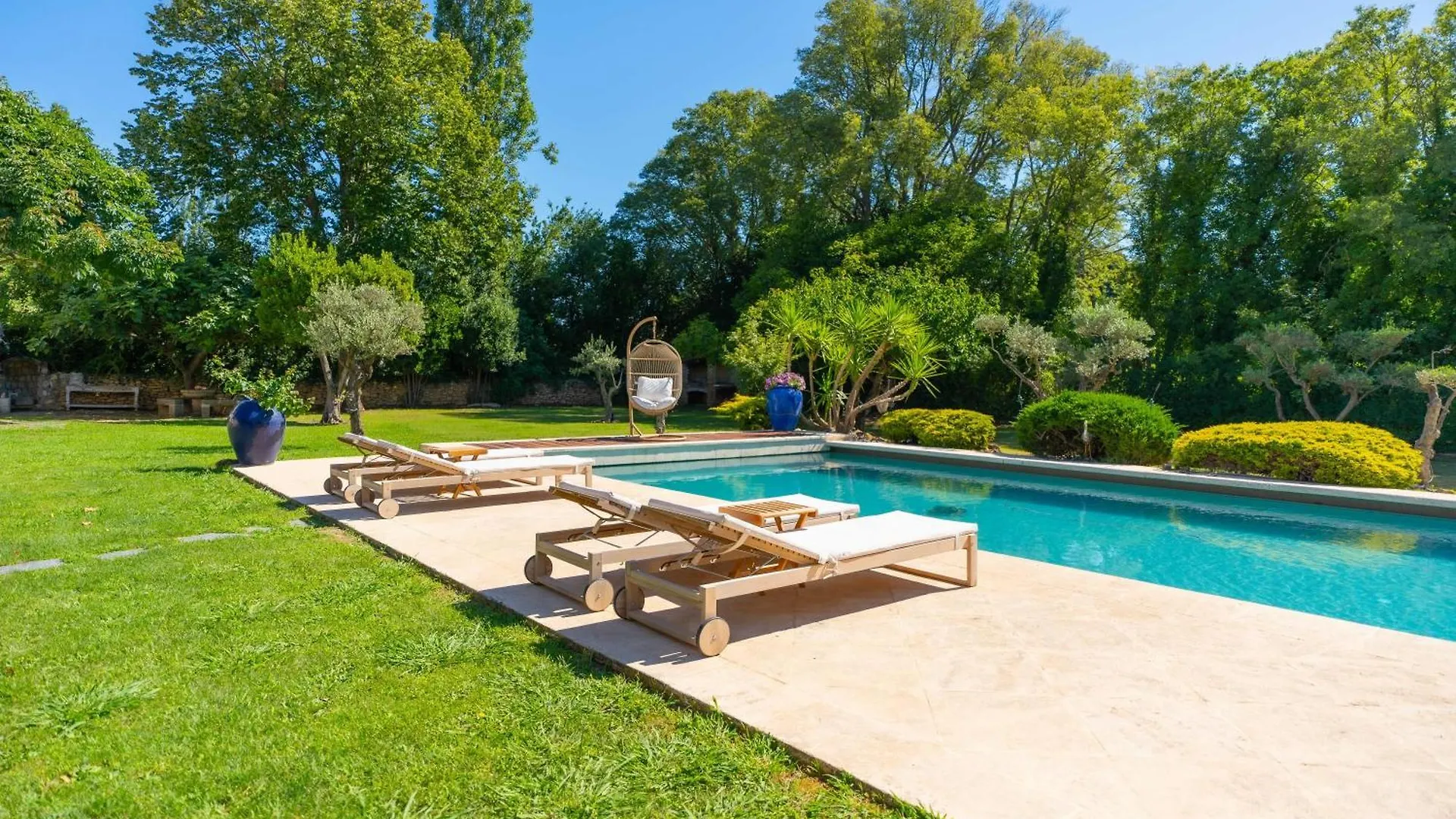 Gerendaház Le Mas Des Lys - Guest Houses Au Coeur De La Provence Dans Un Parc Paysage Avec Piscine, Sauna Et Boulodrome Grans